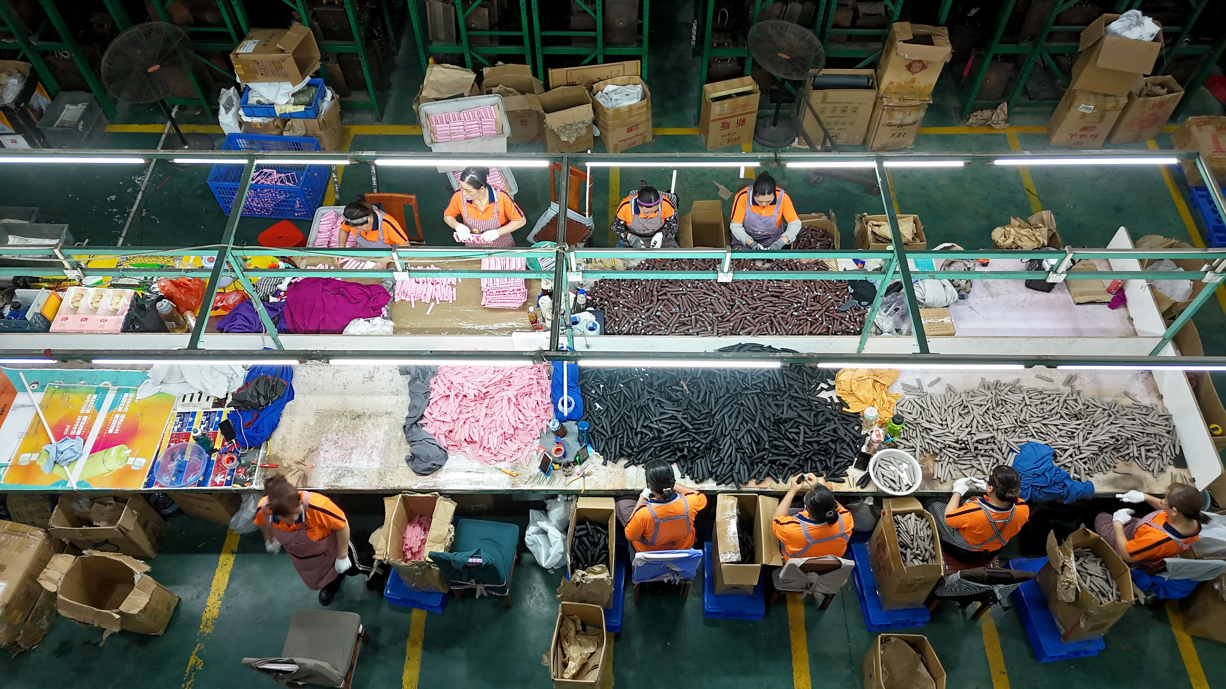 Packing shop manufacturing workshop