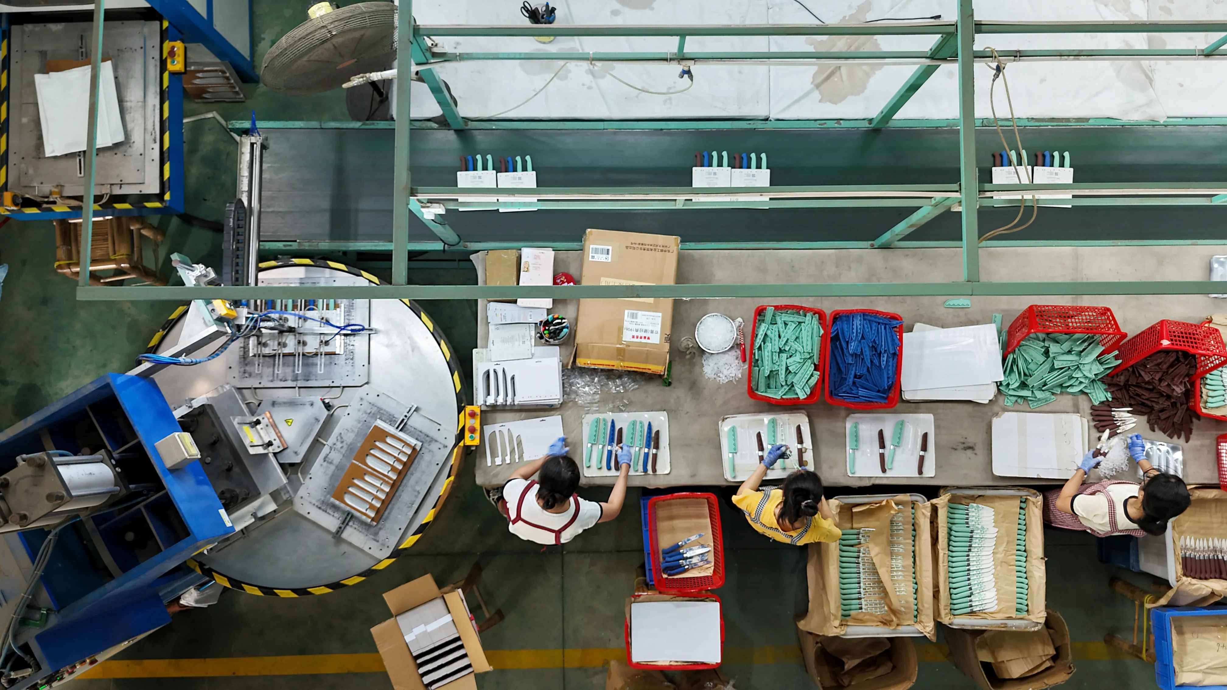 Warehouse manufacturing workshop