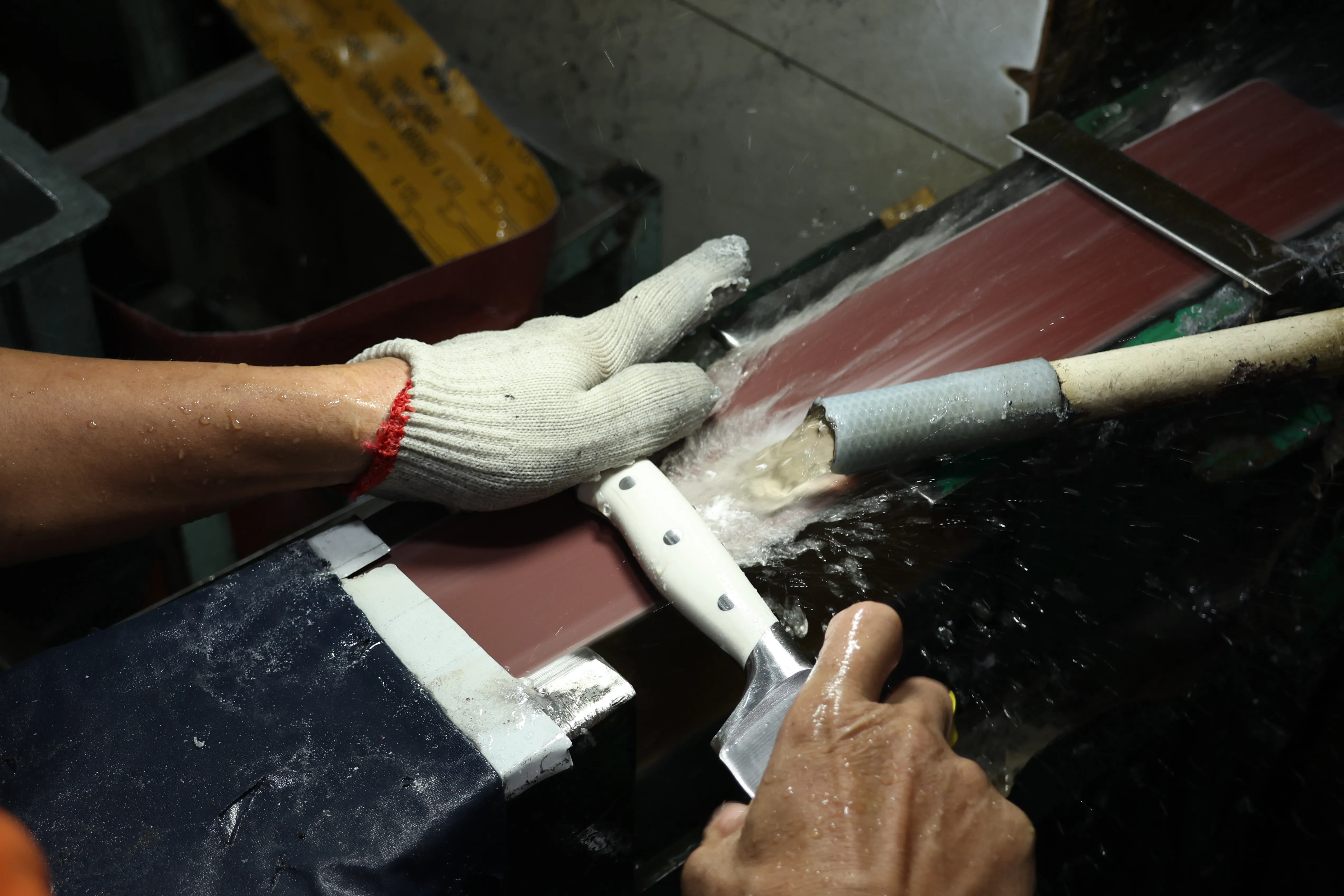 Knife polishing process